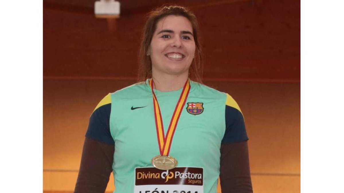 La discóbola berciana se colgó el oro por cuarta vez.