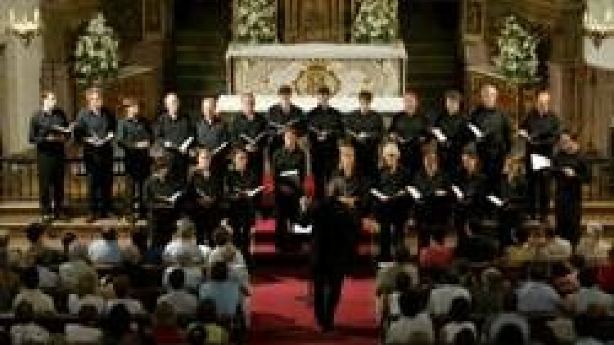 Gardiner dirigió magistralmente a su coro en el concierto de la basílica de la Encina