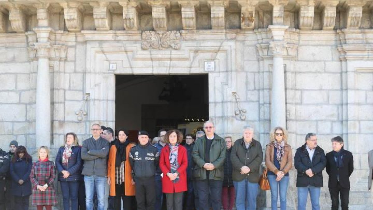 Minuto de silencio en Ponferrada para condenar la masacre del 11-M