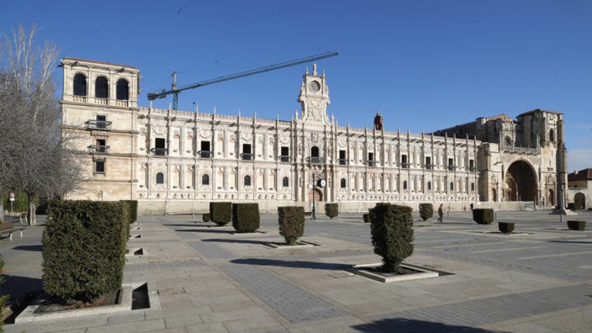 Obras en el Parador de San Marcos. RAMIRO