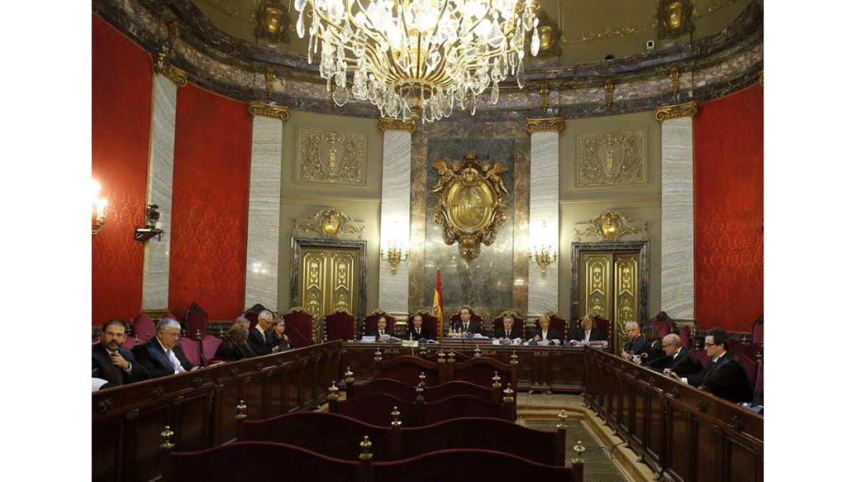 El Tribunal Supremo revisa los recursos.