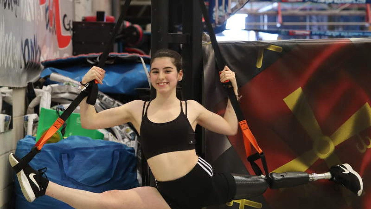 La gimnasta berciana Marta Casado. LUIS DE LA MATA