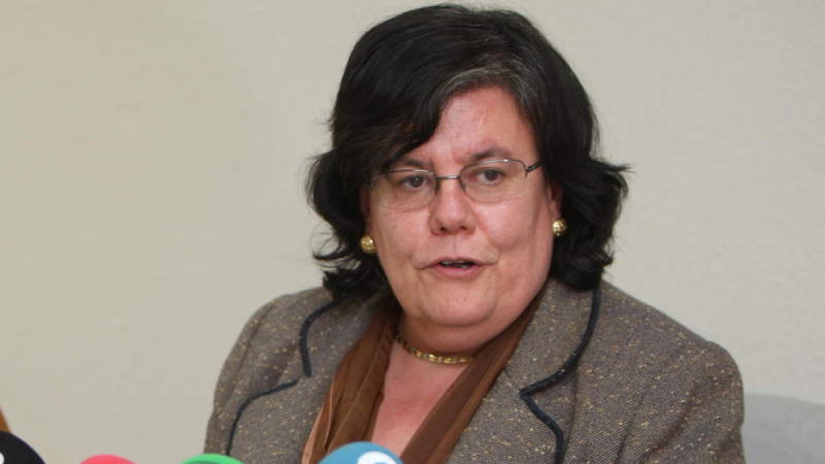 Mercedes Fernández Gordón, directora provincial de Educación.