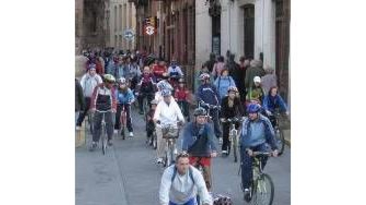 La marcha salió de la ciudad por la Bajada de Postigo