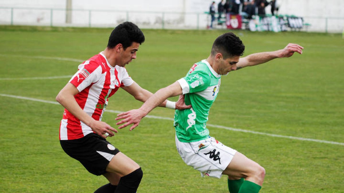El punto logrado sabe a poco al equipo maragato. DL