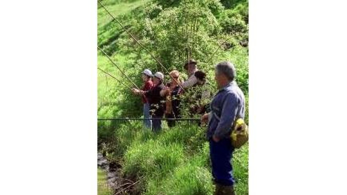 Carriedo apuesta porque la pesca se sigua manteniendo en Picos