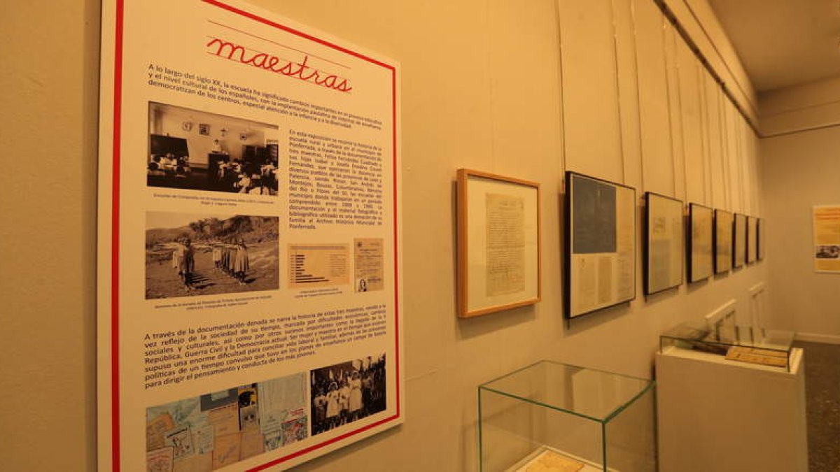 Parte de la documentación recogida en la muestra de la Casa de la Cultura. L. DE LA MATA