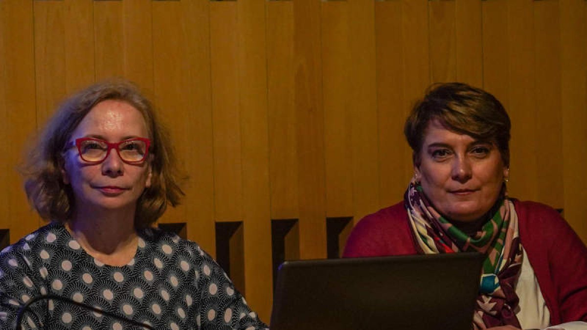 Begoña López y Mª Luz González. MIGUEL F. B.