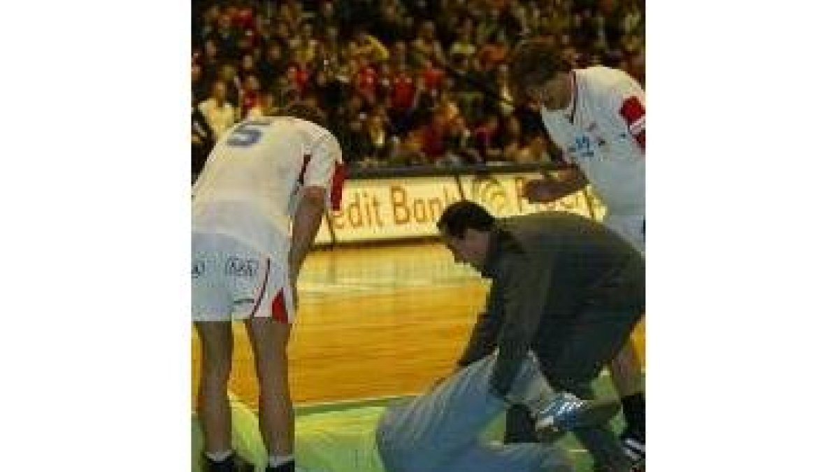 Erevik en el partido en el que se lesionó frente al Bosna Sarajevo