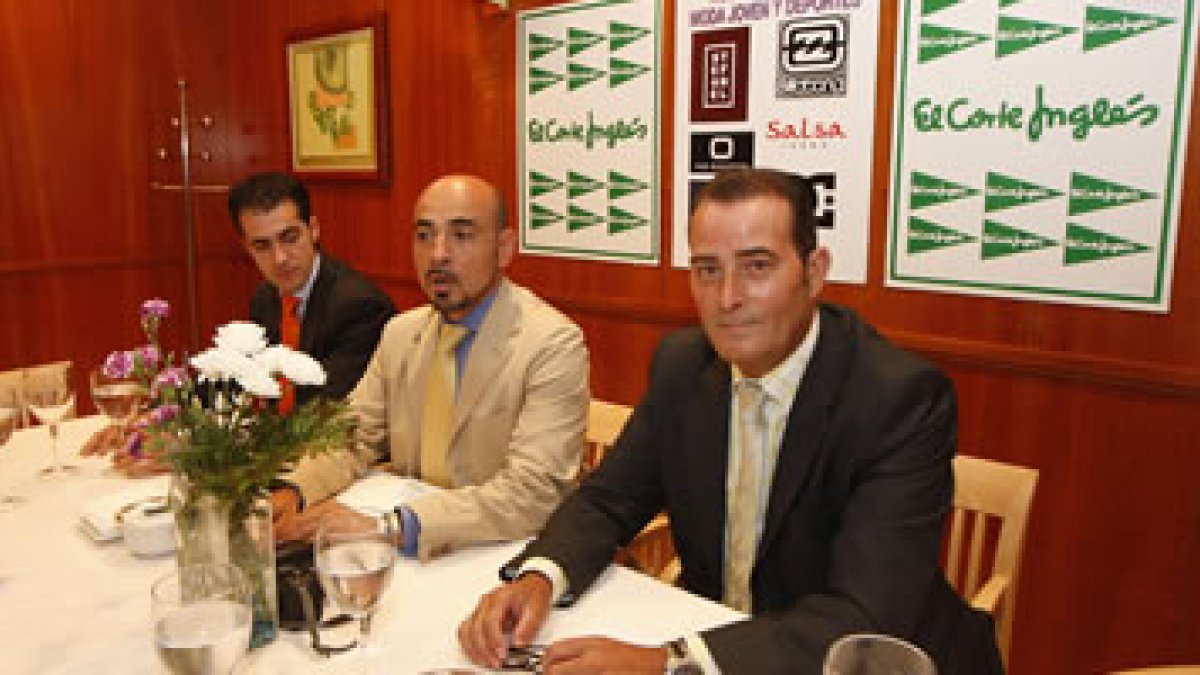 Alejandro Pérez, Juan Carlos Vázquez y Aurelio Dueñas.
