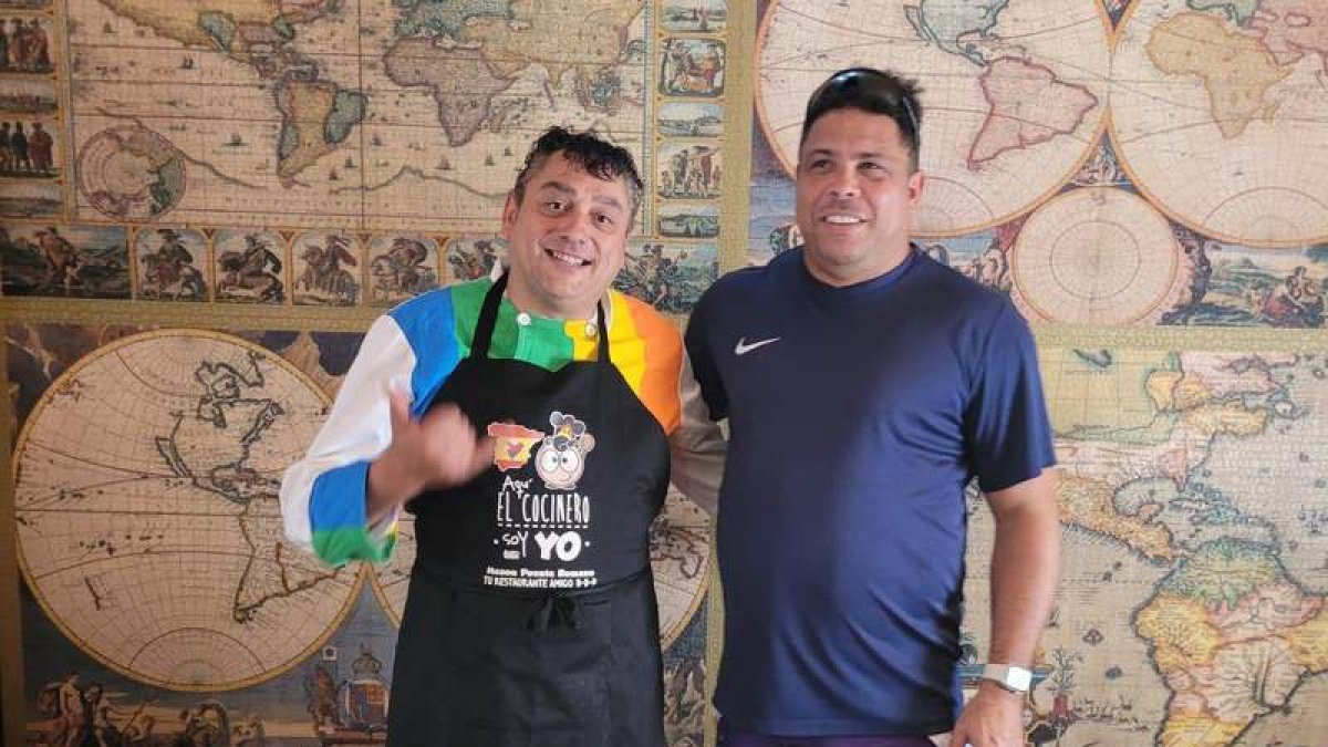 Ronaldo, a su paso por Molinaseca camino de Santiago de Compostela. DL