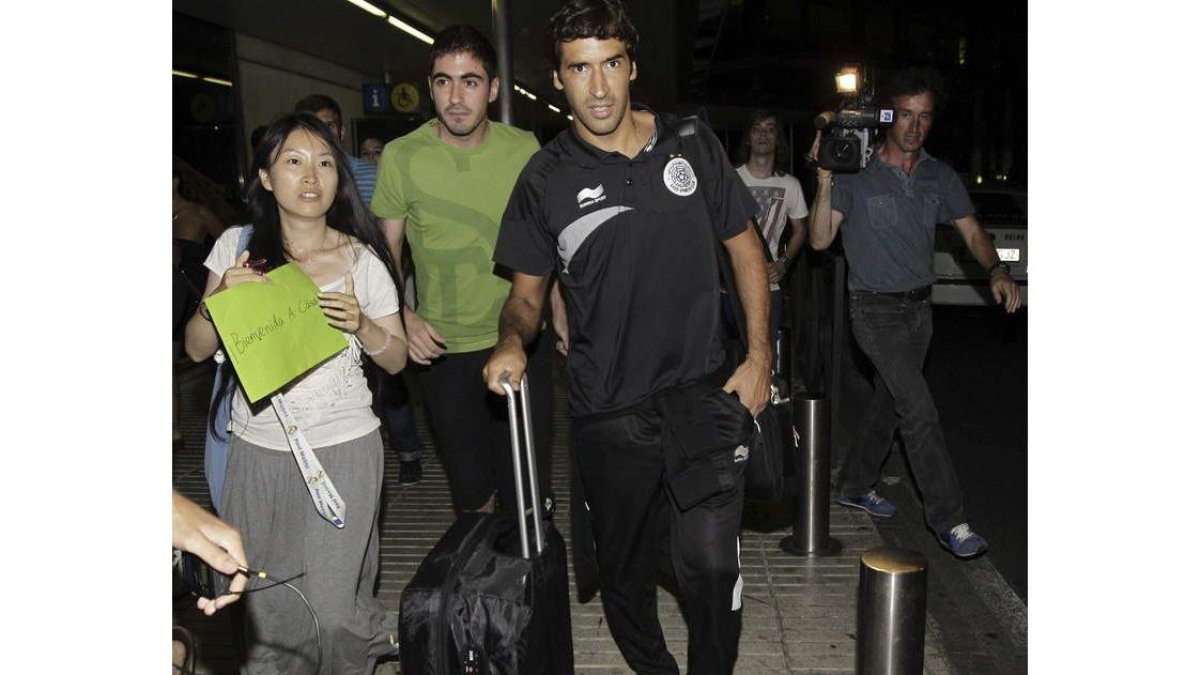 Raúl se reencuentra hoy con la afición del Real Madrid.