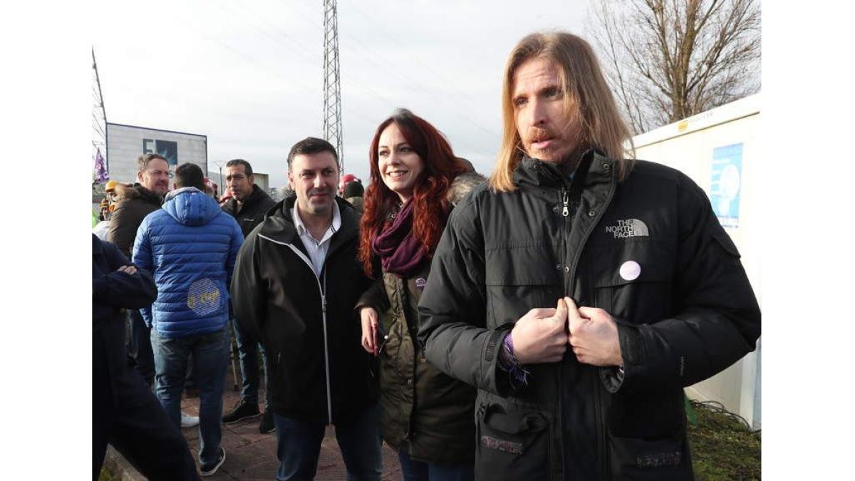 El líder de Podemos, en la acampada frente a Compostilla. L. DE LA MATA
