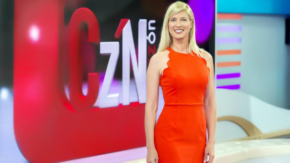 La presentadora Anne Igartiburu en el plató de Corazón del 2018.
