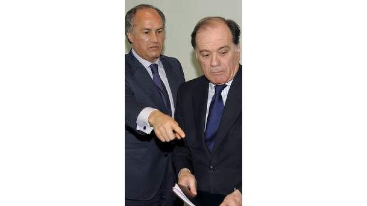 Evaristo del Canto y Tomás Villanueva, ayer en Valladolid.