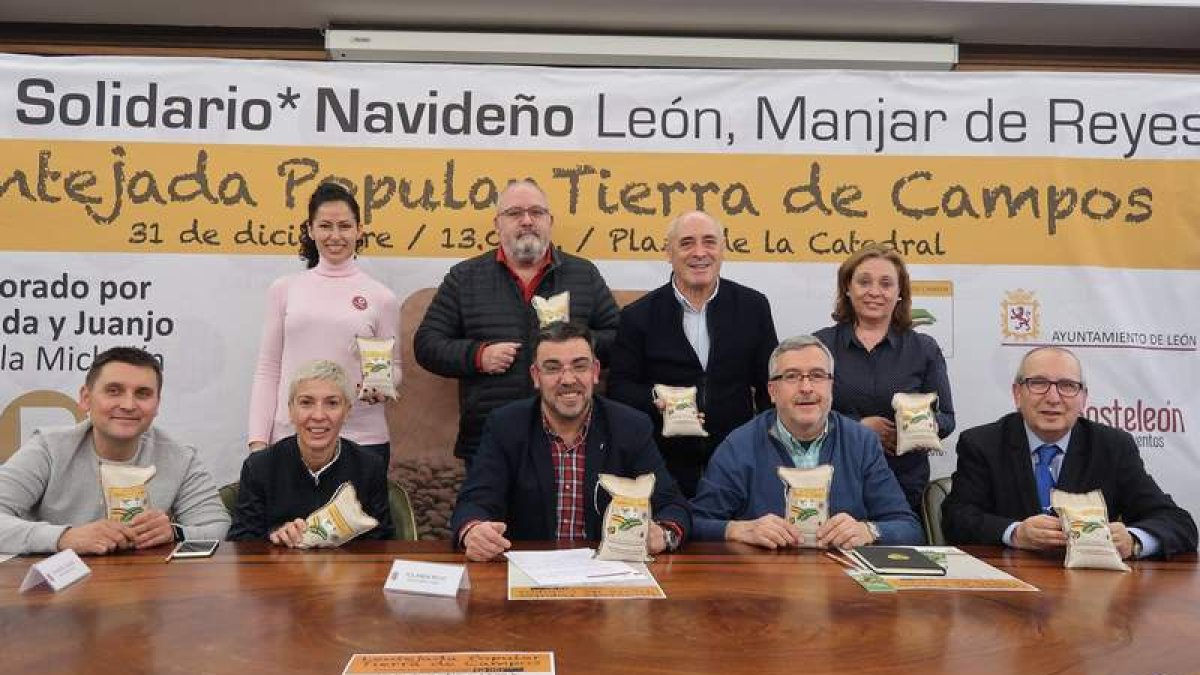 Presentación de la Lentejada, ayer en el Ayuntamiento de León. DL