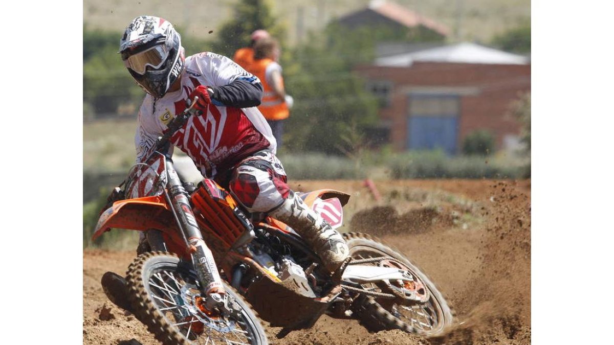 José Antonio Butrón hizo bueno los pronósticos y fue el mejor en categoría Élite MX1.