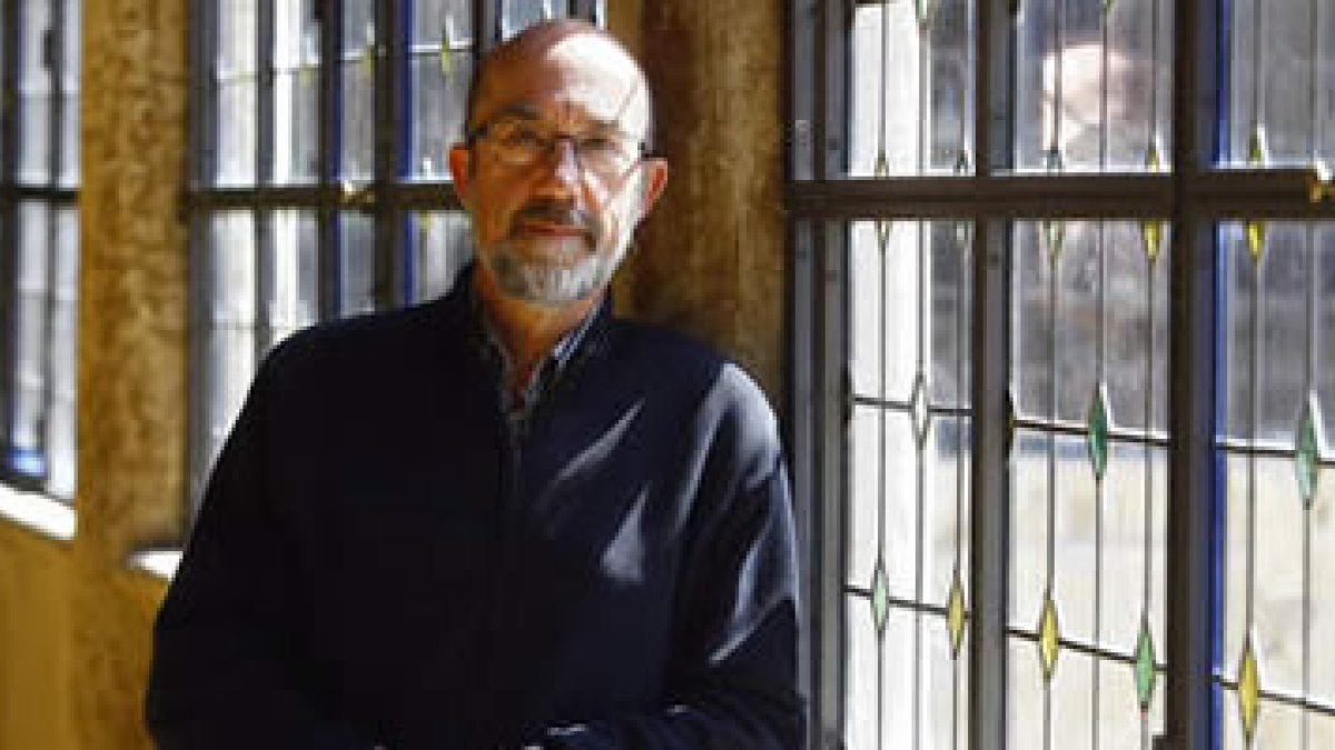José del Río Sánchez, autor de la obra «También los novelistas saben de Matemáticas».