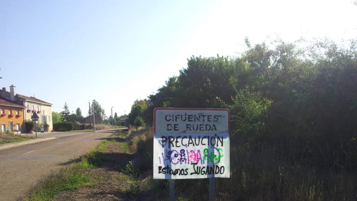 Prohibiciones en un inmueble de León, y creativa petición rural de precaución.