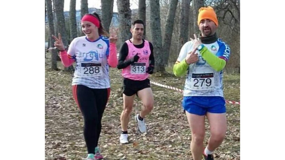 El Cross de Reyes de Boñar contó con una destacada participación en la línea de salida. Y muchos ‘gallos’ optando al triunfo final. DL