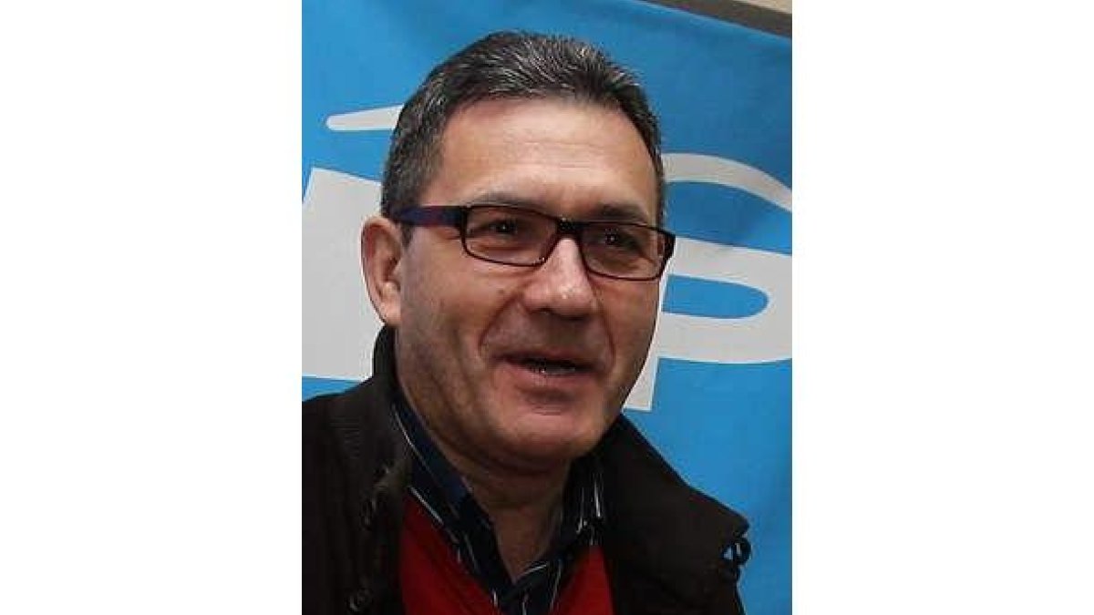 Adolfo Canedo.