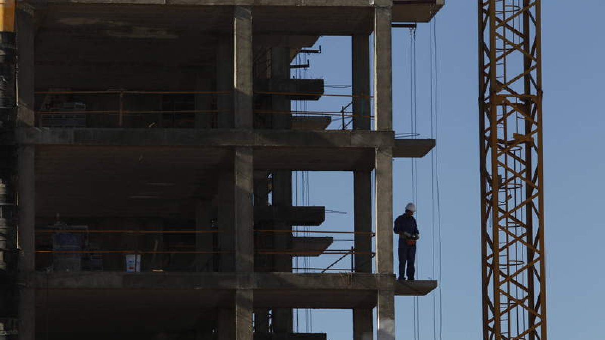 Imagen de archivo de un edificio en construcción ARCHIVO