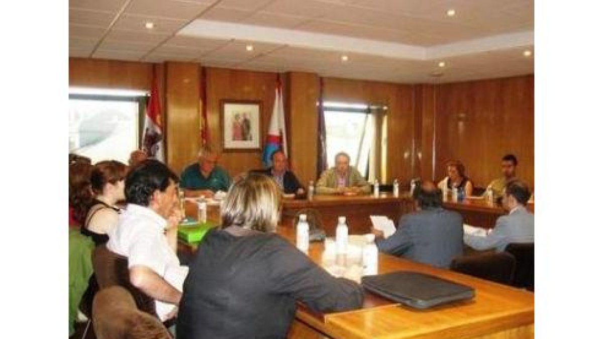 Imagen del primer Pleno de este mandato en Bembibre.