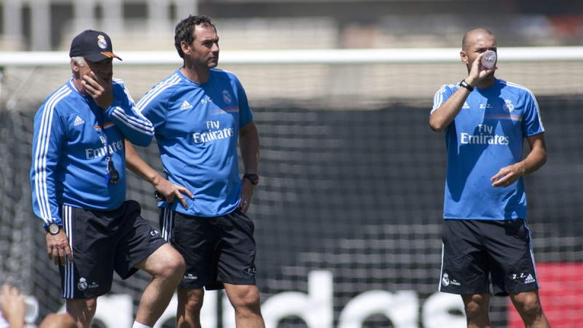 Ancelotti tiene tres dilemas de cara a su primera alineación.