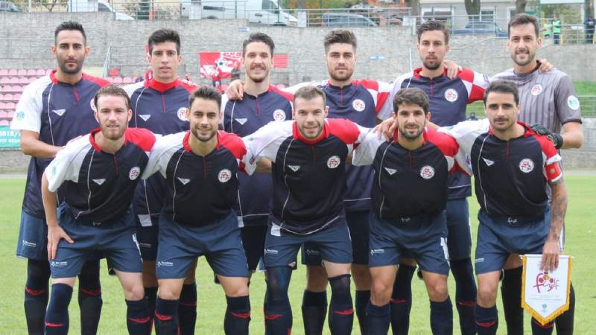 Formación de la selección de Castilla y León que derrotó a Ucrania en el partido decisivo. FCYLF