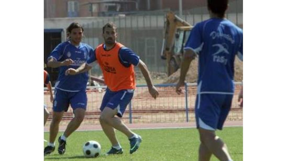 Óscar de Paula ha tenido algo menos de protagonismo en ataque en los últimos partidos de la Deportiv