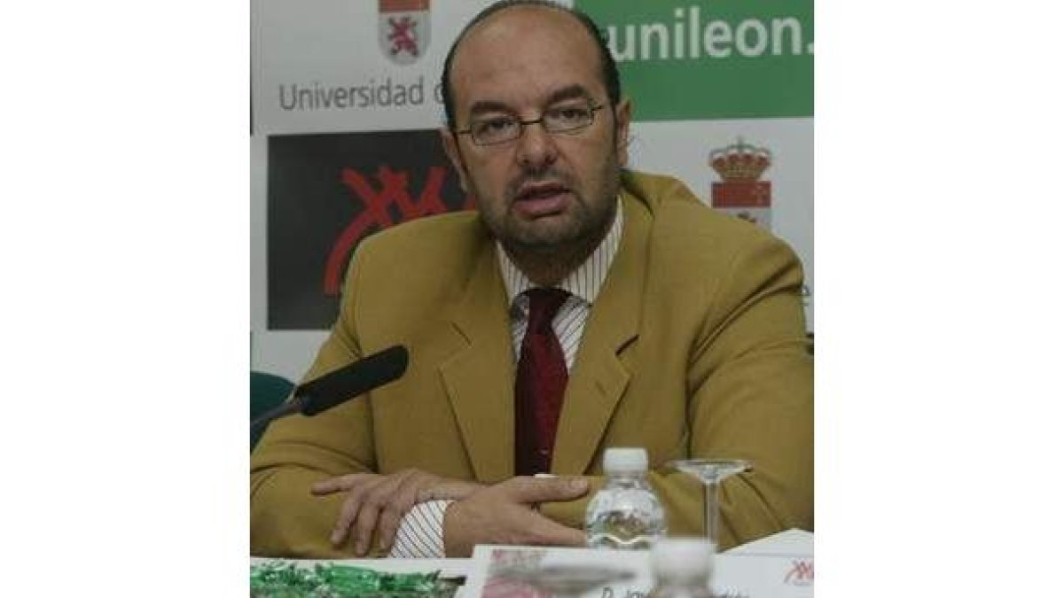 César Chamorro es el nuevo director del Indegsal.