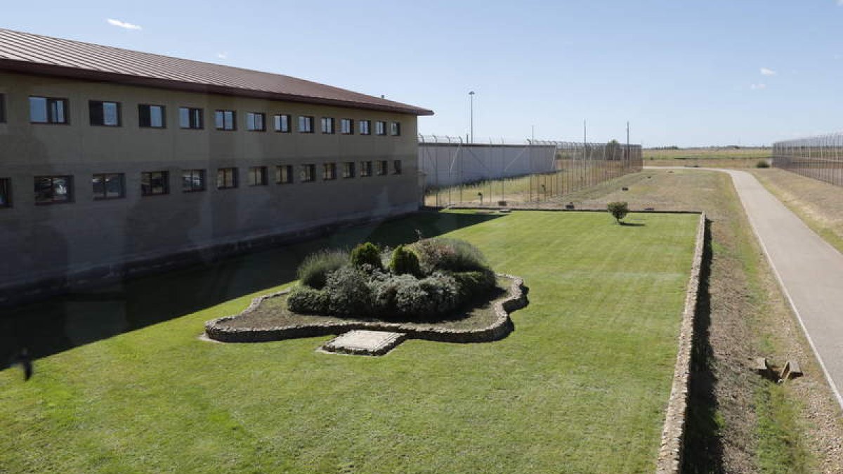Aspecto del Centro Penitenciario de Villahierro. MARCIANO PÉREZ