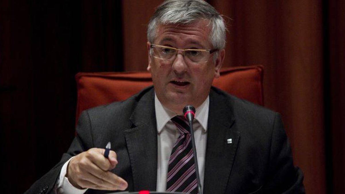 Xavier Martorell, en la comisión de control sobre casos de espionaje, en le Parlament, en mayo del 2013.