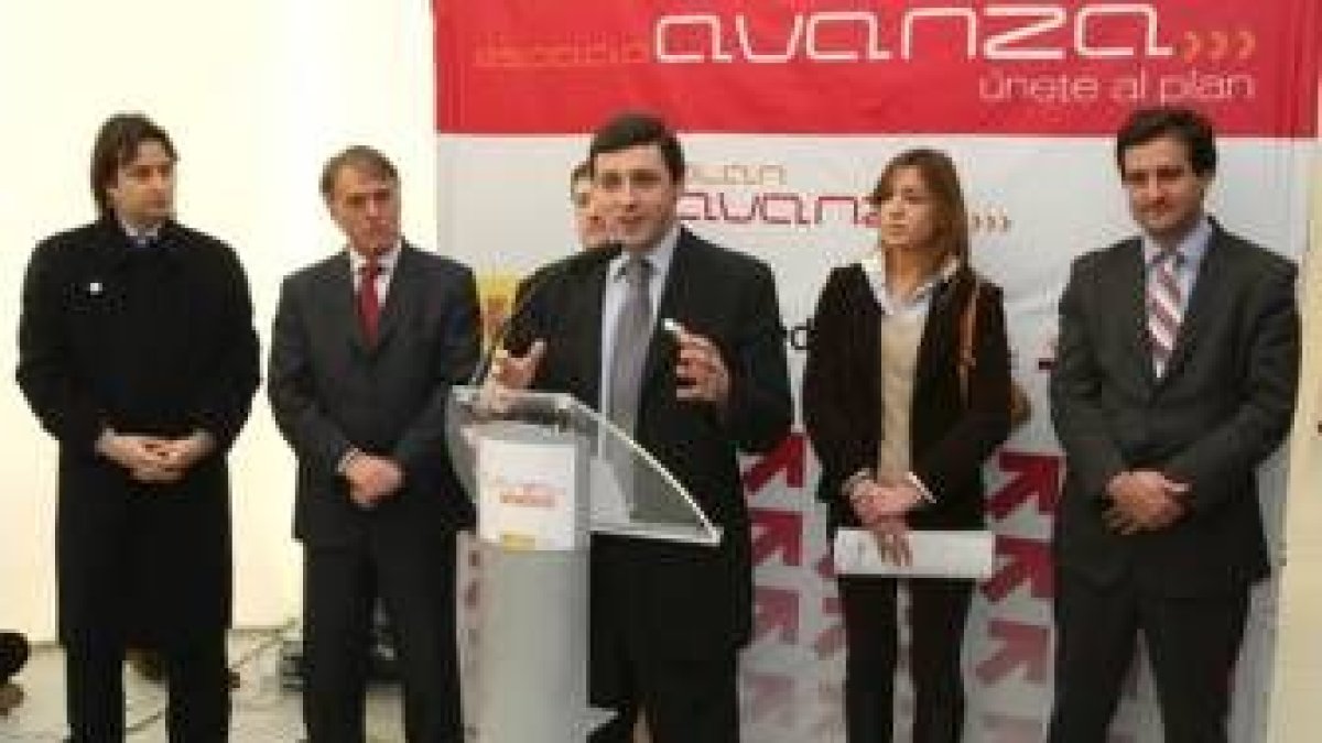Abel Pardo, Francisco Álvarez, Francisco Fernández, Enrique Martínez, Carolina Blasco y David Cierco