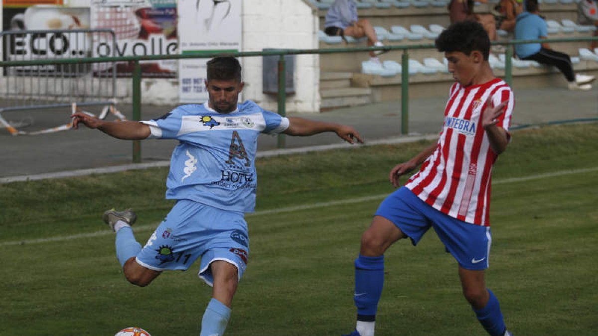 El Astorga superó el Sporting B el pasado sábado. FERNANDO OTERO