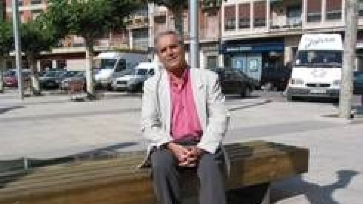 Hortensiano Galindo, presidente de Cruz Roja, en una imagen tomada en la plaza de Santocildes