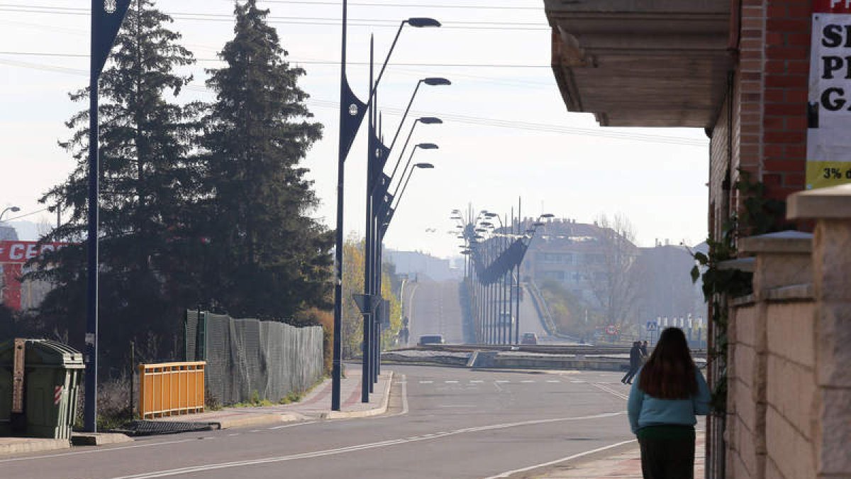 Las mejoras de aceras y asfalto acaparan 650.000 euros de nueva inversión. MARCIANO PÉREZ