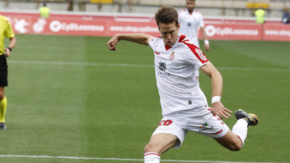 Señé en una jugada del partido contra el Real Valladolid.