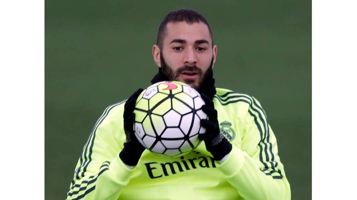 El futbolista francés del Real Madrid, Karin Benzema. JAVIER LIZÓN