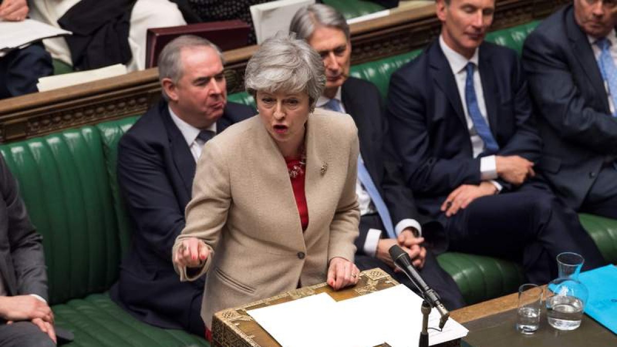 La primera ministra, Theresa May, en la Cámara de los Comunes británica. MARK DUFFY / UK PARLIAMENT