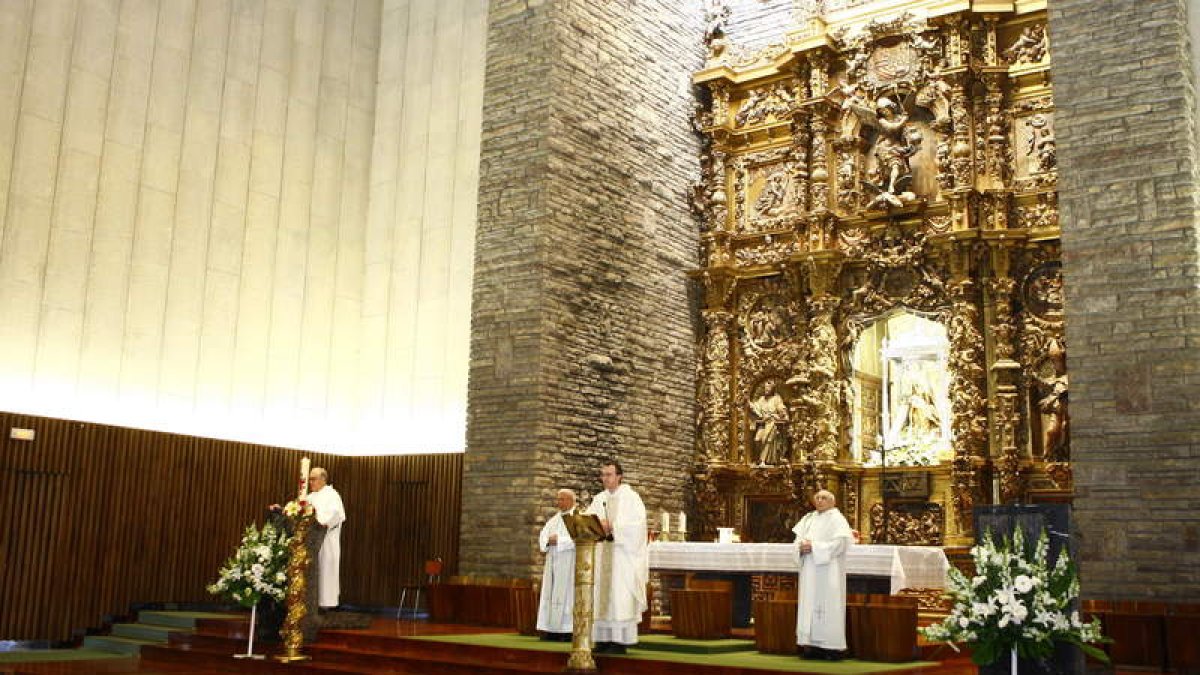 La basílica de La Virgen del Camino.