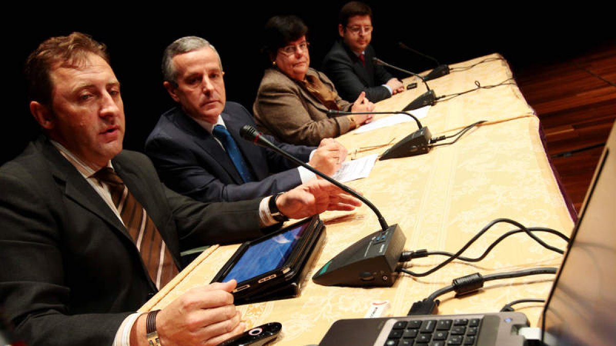 Castro, Gutiérrez, Fernández Gordón y Vidal.
