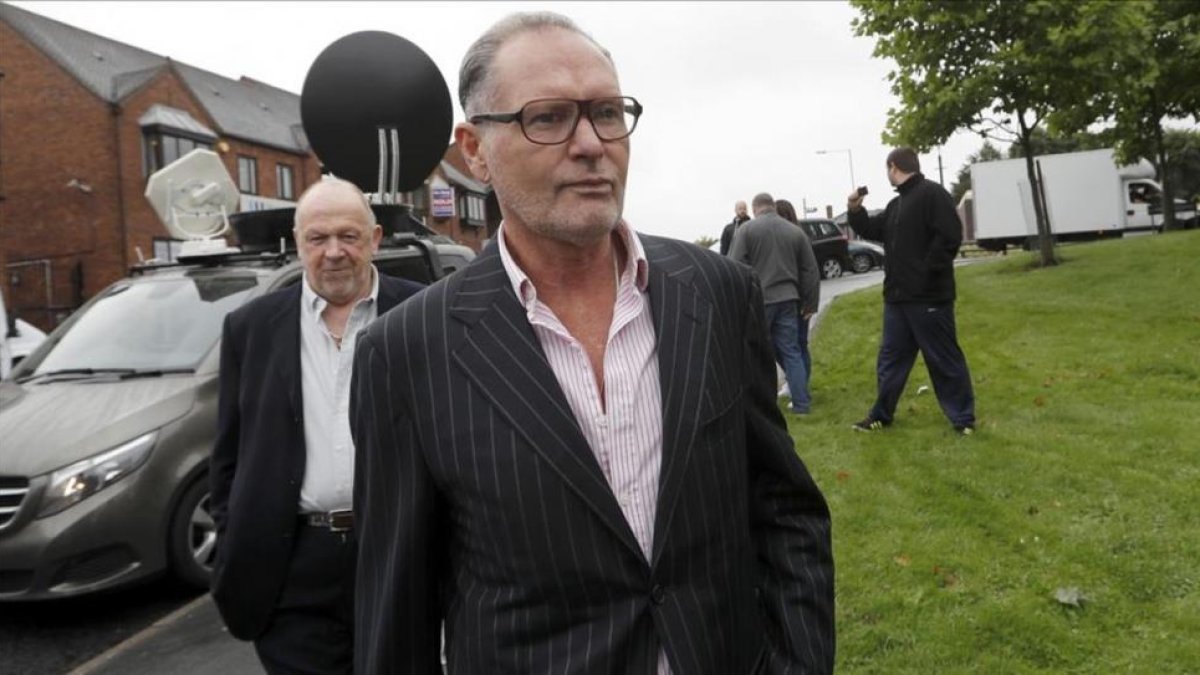 Paul Gascoigne, en el momento de llegar al juzgado de Dudley