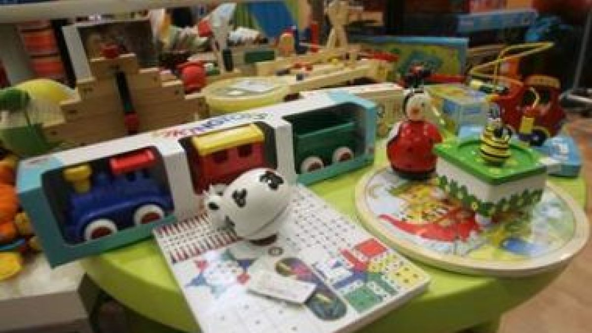 Cada niño ha recibido este año una media de 91 euros en juguetes, diez euros menos que el año anteri