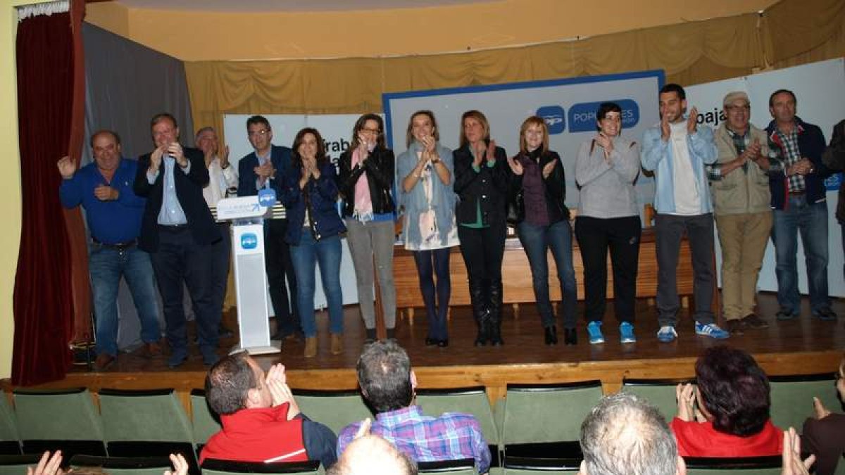 Antonio Silván y Martínez Majo apoyaron la candidatura de Estaban García a la Alcaldía de Cistierna.