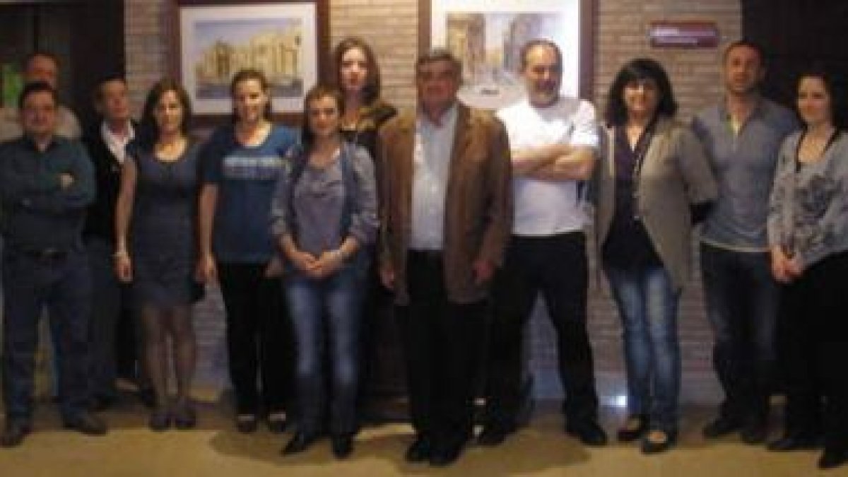 Candidatura al completo del Partido Popular en el municipio de Sariegos.