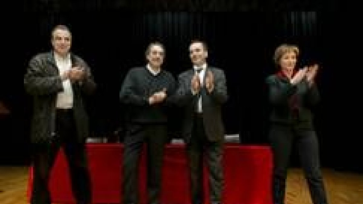 Pedro Giménez (izquierda), Antonio Canedo, José Antonio Alonso y Charo Velasco (derecha)
