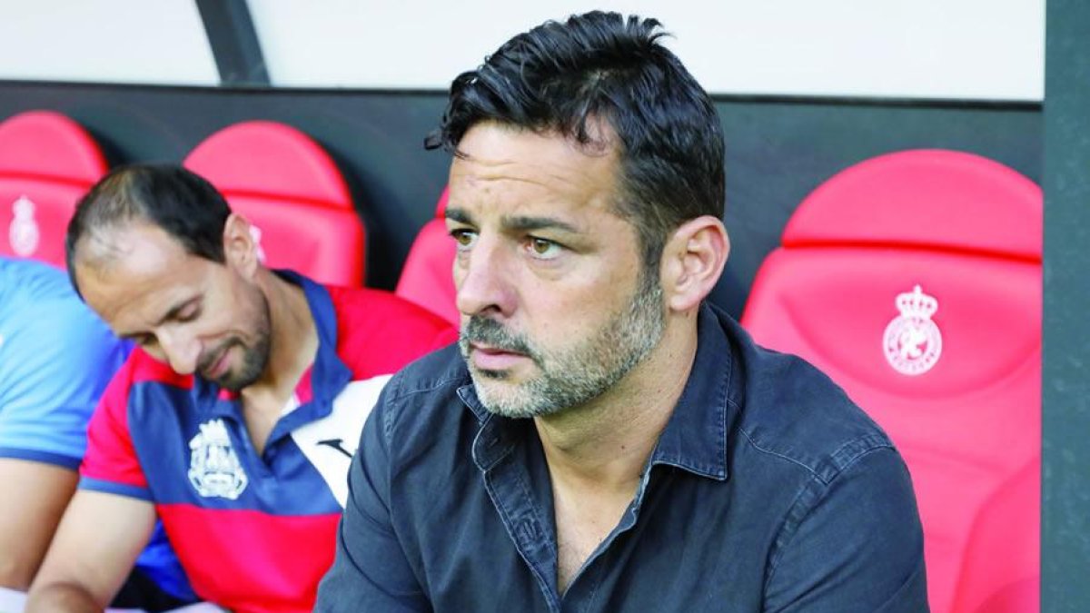 Mere pretende dar en León una imagen distinta a la Copa. MARCIANO PÉREZ