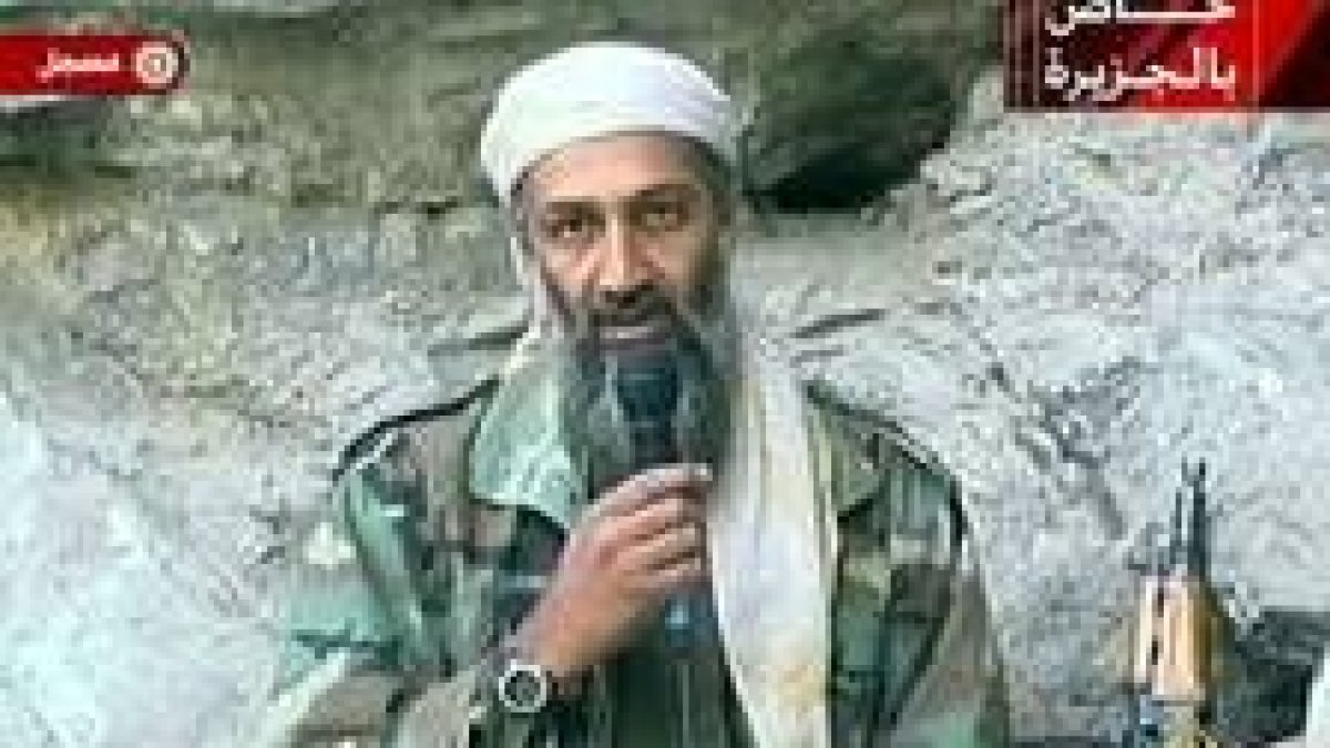 El terrorista saudí en una foto de archivo en uno de los mensajes televisados