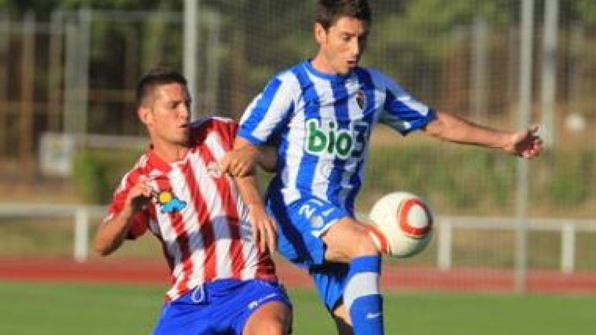 David Malo jugó buena parte del choque y lo hizo de lateral.
